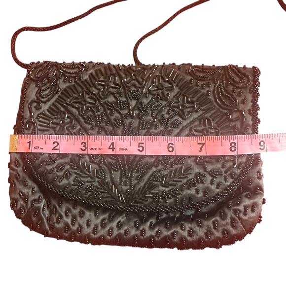 Elegant Black Beaded Clutch - Picture 4 of 5